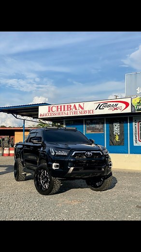 9.7K views · 209 reactions | Lift up & Install 22 Inch wheels#22inchwheels#22inchrims#liftup#toyotarogue | Ichiban 4X4 Accessories & Tyre Service | Facebook