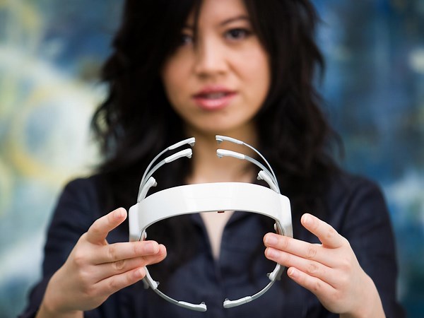 A headset that reads your brainwaves