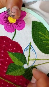 Marcando V- Punto atrás- 2 colores #art #colores #handmade | Bordando Con Lore