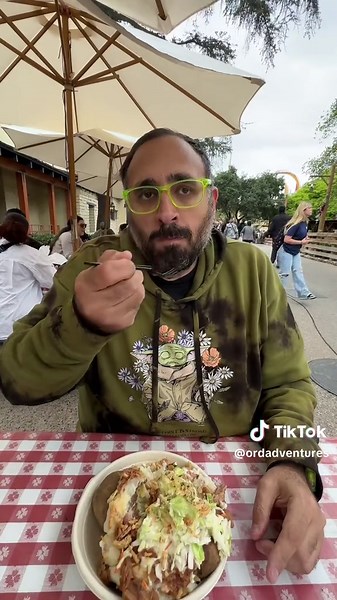 Giant Potatoes & Loaded Mac & Cheese at Knott's Berry Farm