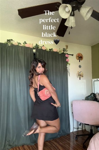 And she has built in shorts underneath #princesspolly #fashioninspo #ootd #outfit