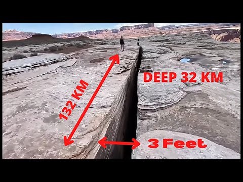 Black Crack in Canyonlands National Park, UTAH, The USA 🇺🇸