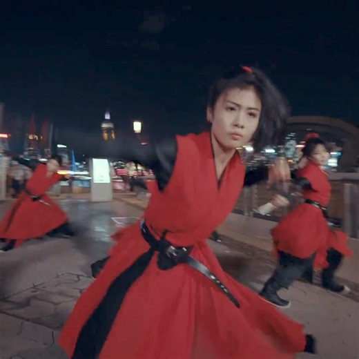 Emei kung fu show shines in Hong Kong To celebrate the National Day of PRC, the Emei Kung Fu Girls started their Hong Kong tour. They performed wonderful kung fu shows in several Hong Kong landmarks, such as Victoria Peak, Observation Wheel, and Temple Street. #kungfu #chinaculture | T-Time HK