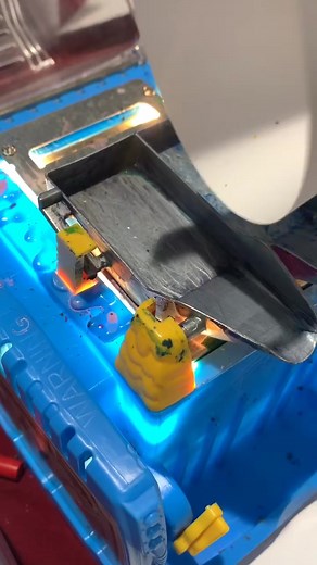 676K views · 2.8K reactions | Satisfying Swirls & Bubbles #resinart #resinpour #satisfyingvideo #asmr #resincraft #diyresin #resinprojects #resinflow #resinlover #crafting #arttherapy #resinartist #fluidart #resinfun #resinlife | My Style | Facebook