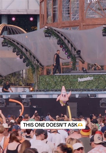 Exploring Electronic Music at Raves