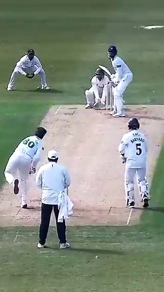 🔥💯 Highlights from Arav Shetty's 139 (170) against Leicestershire 2nd XI.Quality knock, Arav! 👏Follow the final day of our 2nd XI fixture at Grace Road here! 👉 https://t.co/9BVabJ1FfM🌹 #RedRoseTogether