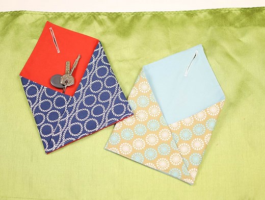 How To Make Hanging Door Pockets For Easy Storage Of Keys And Small Items ⋆ Hello Sewing