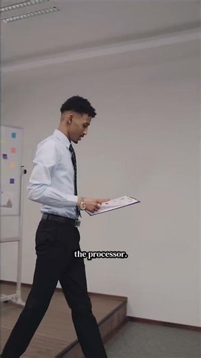 “How does your phone know when to rotate the screen? 🤯 Tiny sensor inside!” 📱