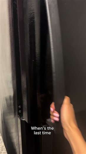 How to Clean Your Ice Maker for Better Tasting Ice