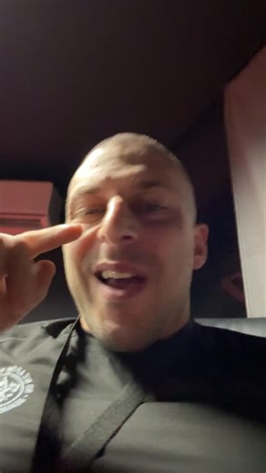 Dreamgreek on Instagram: "Συνεχεια απο την ιστορια του καισαρα 🤌👑"