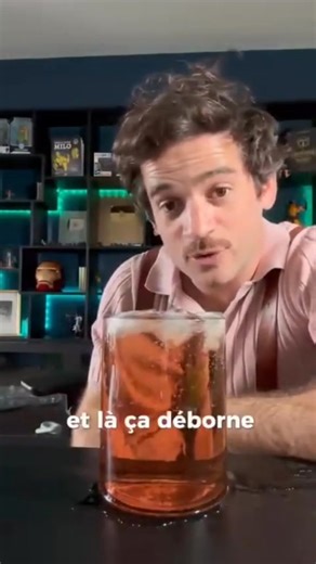 La mauvaise posture épisode 4327… Tu vois c’était pas sorcier ! Si tu veux diminuer tes douleurs articulaires et reprendre en main ta santé avec des conseils simples : Tu peux commander mon 3 eme livre ( le orange) . https://www.fnac.com/a20562253/Major-Mouvement-Le-guide-major-mouvement-pour-rester-jeune-le-plus-longtemps?eaf-publisher=AWIN&eaf-name=generiqueaff&eaf-creative=livre Le jour où je ferais un VRAI feat avec @jamygourmaud j’aurais percé ! 😂 | Major Mouvement