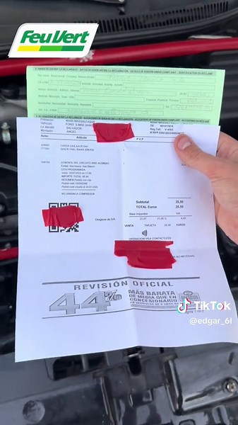 @Feu Vert España Voy a aclarar que el motivo por el que hago el vídeo es porque si se me cobra una revisión, LO MÍNIMO, es que me indiquen que está mal, pero no han revisado nada, han cargado, recuperado su gas y el MIO, me han vacilado diciendo que me vaya a otro taller y se han pensado que me iba a quedar callado o con una simple hoja de reclamaciones cuando ni el encargado ha sabido explicarme porque me cobraban los 25 porque no saben ni que han hecho. Desde aquí aviso ya que no voy a respond