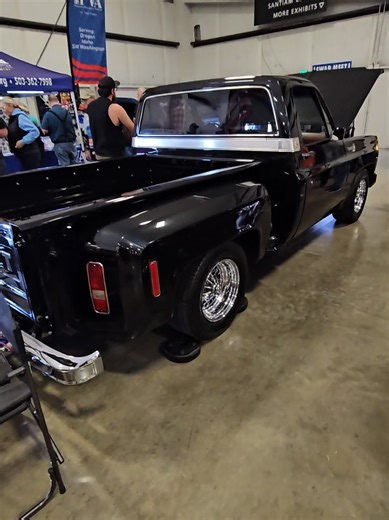 1975 Chevy C10 Step Side: A Classic Truck Enthusiast's Dream