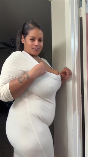 Miss Calcium Cannons 🦚 Jessie (@thedairyqueenxo)’s videos with H&M - Latto