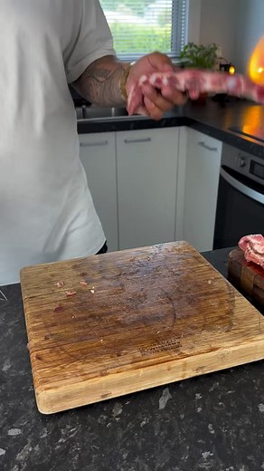 Went and watched Westlake Boys and Westlake Girls perform Kapa Haka this morning and I was absolutely blown away by the haka and waiata. So much so I had to use one of the beautiful waiata as a sound for this video. Boil up ✅Doughboys ✅Fry bread ✅ Whanau ✅#kapahaka #waiata #boilup #maori #frybread #doughboys | Nature's Kai