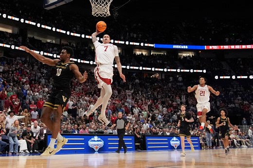 LIVE UPDATES: Razorbacks take on Hawaii in first round of NCAA tournament