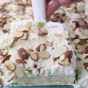 116K views · 106 reactions | Do you like key lime pie? If so, you'll LOVE this *Key Lime Poke Cake* Full recipe here: https://www.melissassouthernstylekitchen.com/key-lime-poke-cake/ | Recipe Central | Facebook
