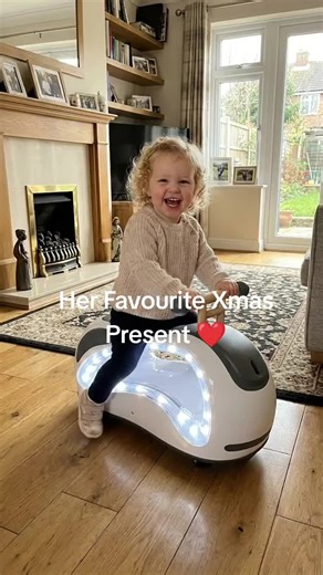 Wiggle Car for kids -Toddler ride on Car with Free Shipping - Toddlers toys gift for birthday - First ride of my toddler - Kids Peanut Twist Car- Happy family #wigglecars #toddlerlife #playtimefavourites #toddlercar #kidscomedy