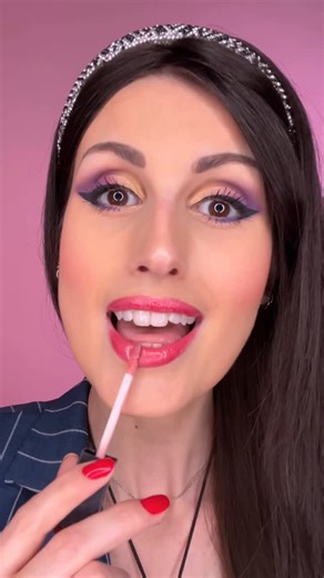 Elsa Œsinger on Instagram: "Vous aimez mon makeup de sale conne ?!🥰"