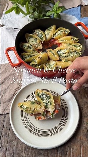 Spinach & Cheese Stuffed Shell Pasta | Sneha Singhi #shorts