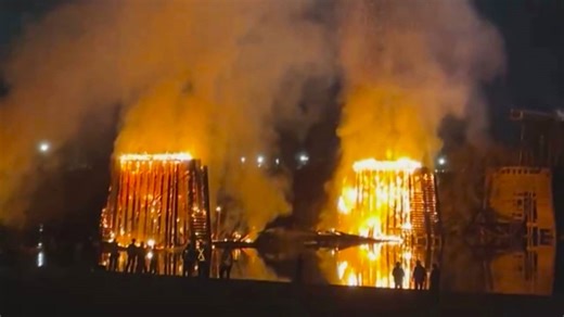 Red Bridge in Kamloops destroyed by fire