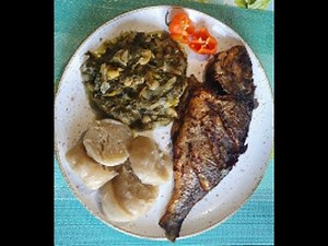 Poisson frit à l'oseille Dorade Chinchard Thomson Mackerel Makouala Mulet Capitaine Bar Likouf
