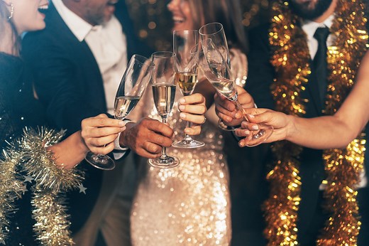 Raise a Glass! New Year's Toasts to Ring in 2026