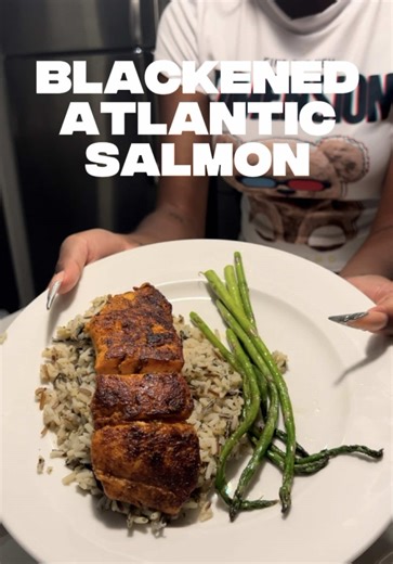Making blackened Atlantic salmon with wild rice and asparagus 🍽️✨ Easy, flavorful, and perfect for a healthy homemade dinner #SalmonRecipe #HealthyDinner #HomeCooking #FoodTok #EasyMeals