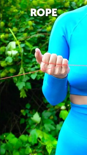 Une technique de cordage aléatoire qui va vous épater ! 🌲 #SurvivalHacks