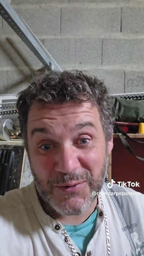 pellet pas trop chères et efficace, halibut red ,de chez carpe food distribution, une grande sélection ,est disponible hésitez #pellet #paschere #top #carpiste #carpistefrance @Carpe Food Distribution