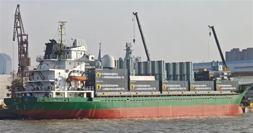 Запуск дронів з палуби: Китай перетворює вантажні судна на "авіаносці"