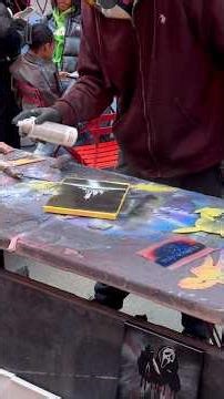 Street art in Times Square! 🎨🗽 Amazing spray paint skill #shorts #nyc