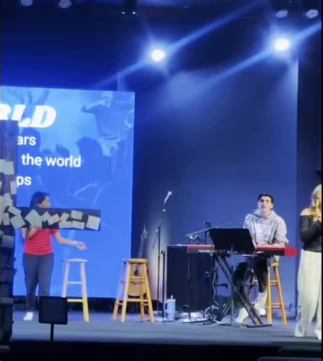 One of my fav clips from 24 hour prayer! We spent 24 hours at my church helping lead worship and the atmosphere was amazing. GOD IS SO GOOD#fyp #singing #worshipmusic #churchtiktok