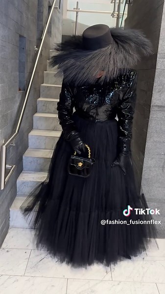 Outfit of the Day: All Black Fashion Inspiration