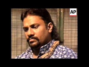 MALAYSIA: ALI SAMSUDDIN TO LIVE IN CUBICLE WITH SCORPIONS