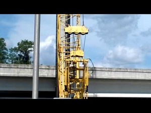 Diesel hammer driving pylon