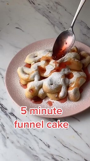 5 minute Funnel cake 🙀 Airfryer Style ✅ Video credit ➡️ @Julee Cooks Be sure to follow Her page for more delicious recipes and awesome content 💖 Get ready for the fastest funnel cake fix ever! 🏎️🍩 AirFryer Flash: 5-Minute Funnel Cake Frenzy!
