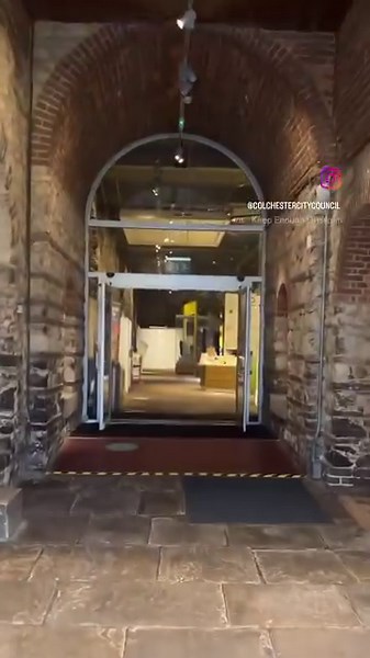 A fantastic new display is up in Colchester Castle ready for the weekend! A small, but perfectly formed cabinet showcasing sketches of Colchester by John Constable! The newest addition is an 1808 pencil drawing of St Botolph’s Priory, going on display just a stones throw from where it was originally sketched! | Colchester City Council