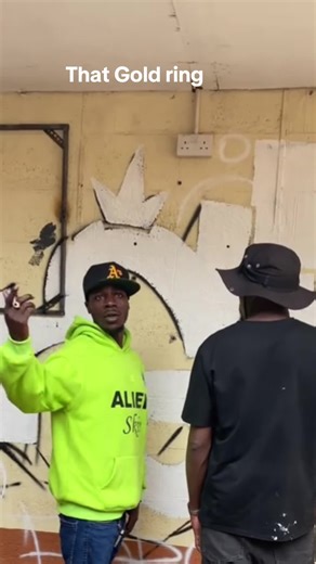 @AlienSkin ug he has a golden ring on his middle finger #alienskinug #alienskinug #hype #alienskinug