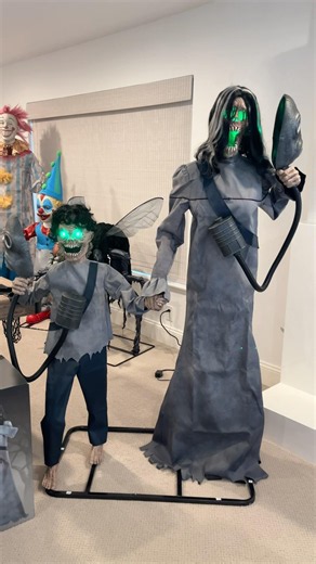 DOOMSDAY DUO GOT BANNED 😱 #halloween #halloweendecorations #horror #animatronics #spirithalloween