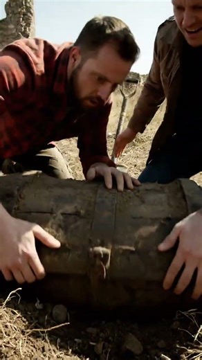 **“We Found a Buried Treasure Chest… and It Was FULL of Gold 😳💰”****#TreasureHunt #BuriedTreasure