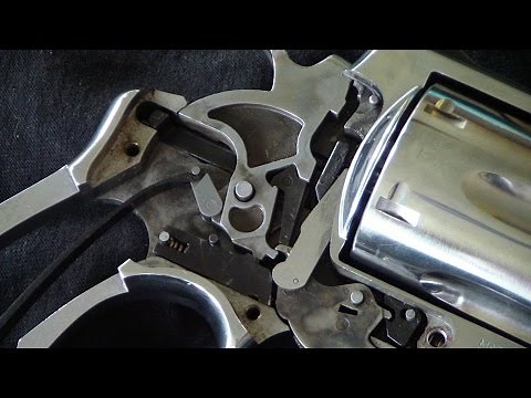 s&w revolver key lock (close up in HD)