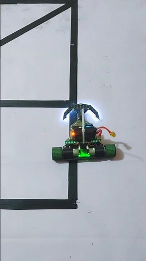 Fast Line Follower Robot with 14 Channel Sensor #linefollowingrobot #lfr #fastlfr