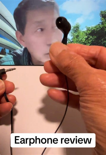 Earphone review | Headphones Review