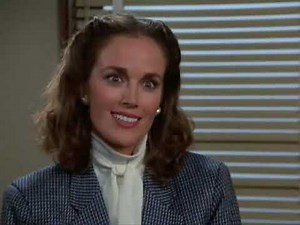 Rich business woman villainess with gun is easily beaten twice by tomboyish heroine - Catfight & KO