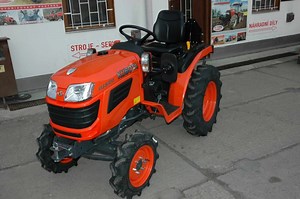 MINI TRAKTOR Kubota B1820 NOV GARANCIJA i freza yanmar traktora
