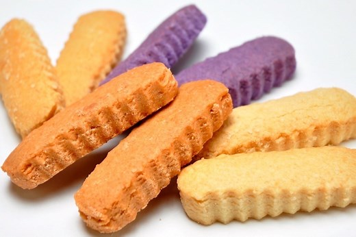 ちんすこうとは？特徴や由来・自宅で作れる簡単レシピもご紹介 | デリッシュキッチン