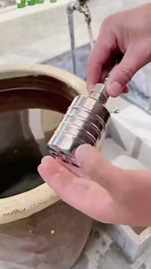 Float Valve,1/2" to 3/4" Water Float Valve,304 Stainless Steel Fully Automatic Water Level Controller for Water Tank,Pool, Livestock Troughs.