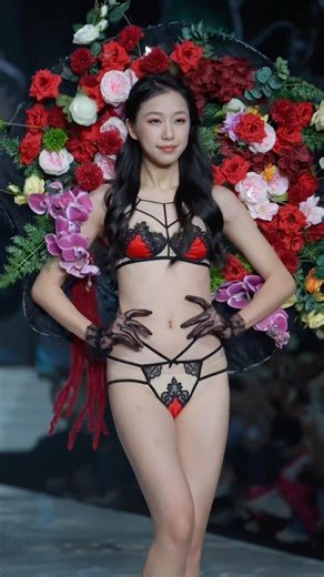 加入會員觀看完整視頻 2026 SIUF深圳内衣展 甜美模特 佈迪設計 内衣秀 lingerie show #model #catwalktour #beauty #fashion #siuf