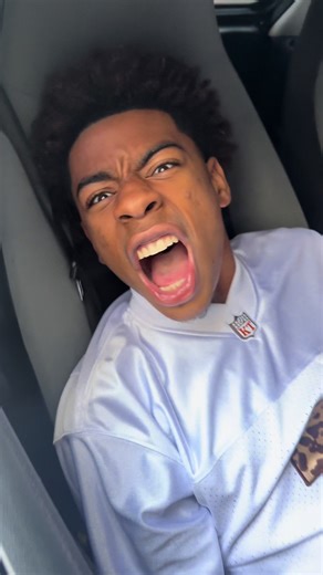 Ifykyk😭😭😭 | boy singing in the car